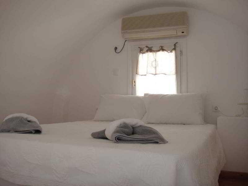 Lavarock Santorini เปริสซา ภายนอก รูปภาพ